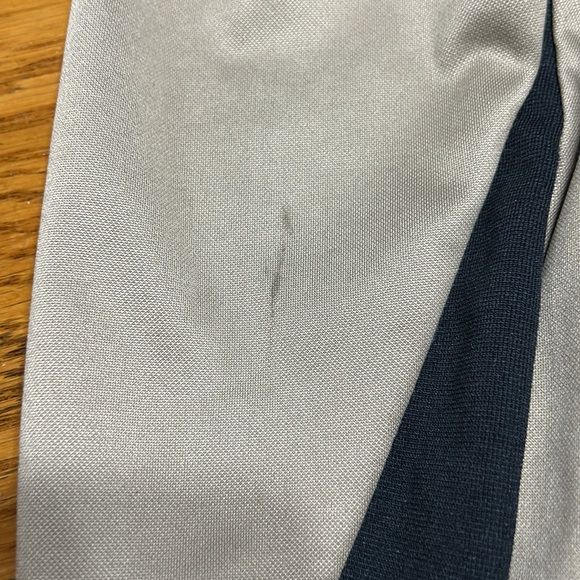 Nike Golf tan men’s 1/4 zip pullover fleece. Good condition. Size Large. - Picture 8 of 8